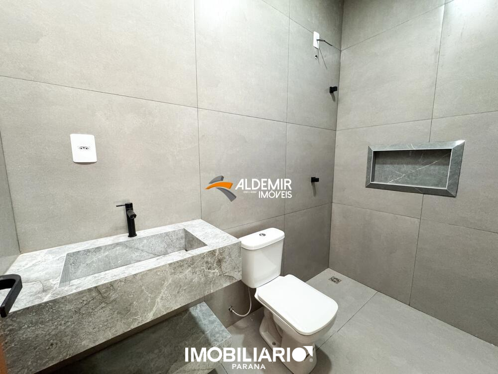 Residência para  Venda em Umuarama pela Aldemir Imóveis