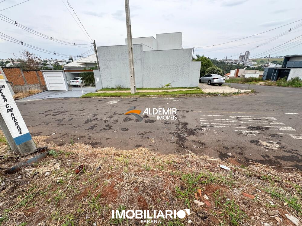 Terreno para  Venda em Umuarama pela Aldemir Imóveis