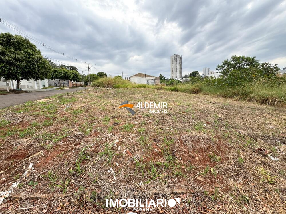 Terreno para  Venda em Umuarama pela Aldemir Imóveis