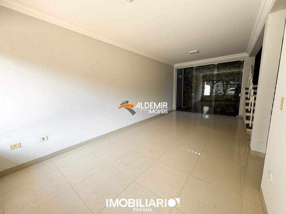 Sobrado para  Alugar em Umuarama pela Aldemir Imóveis