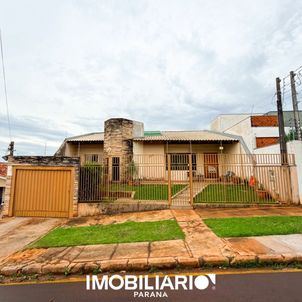 Sobrado para  Venda em Umuarama pela Depieri Negócios Imobiliários