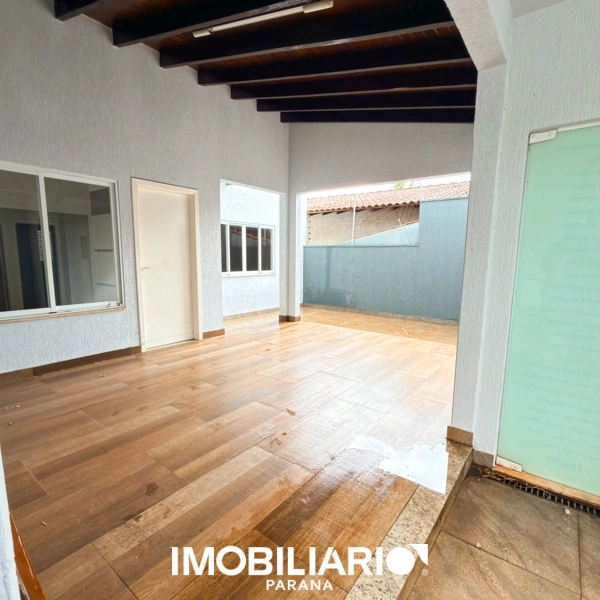 Sobrado para  Venda em Umuarama pela Depieri Negócios Imobiliários