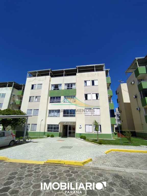 1 SUÍTE MAIS 2 QUARTOS