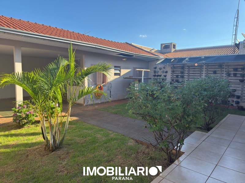 Residência para  Venda em Campo Mourão pela Monalisa Imóveis