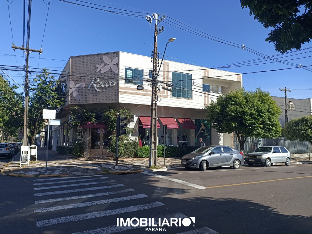 Prédio Comercial para  Venda em Umuarama pela Bom Imóveis