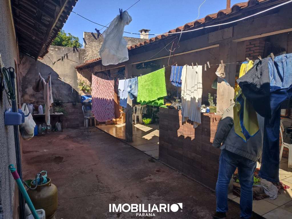 Residência para  Venda em Umuarama pela Bom Imóveis