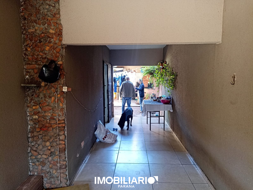 Residência para  Venda em Umuarama pela Bom Imóveis