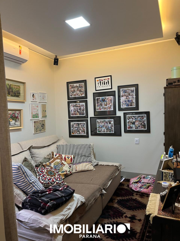 Residência para  Venda em Umuarama pela Elisia Neves