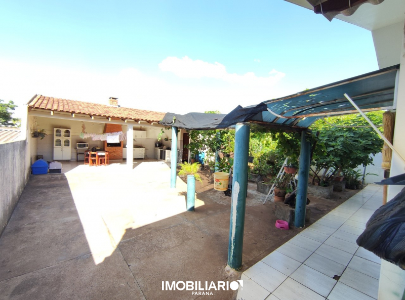 Residência para  Venda em Umuarama pela Delta