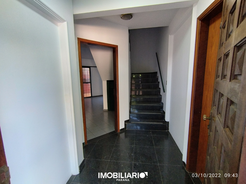 Sobrado para  Venda em Umuarama pela Ilha Bella