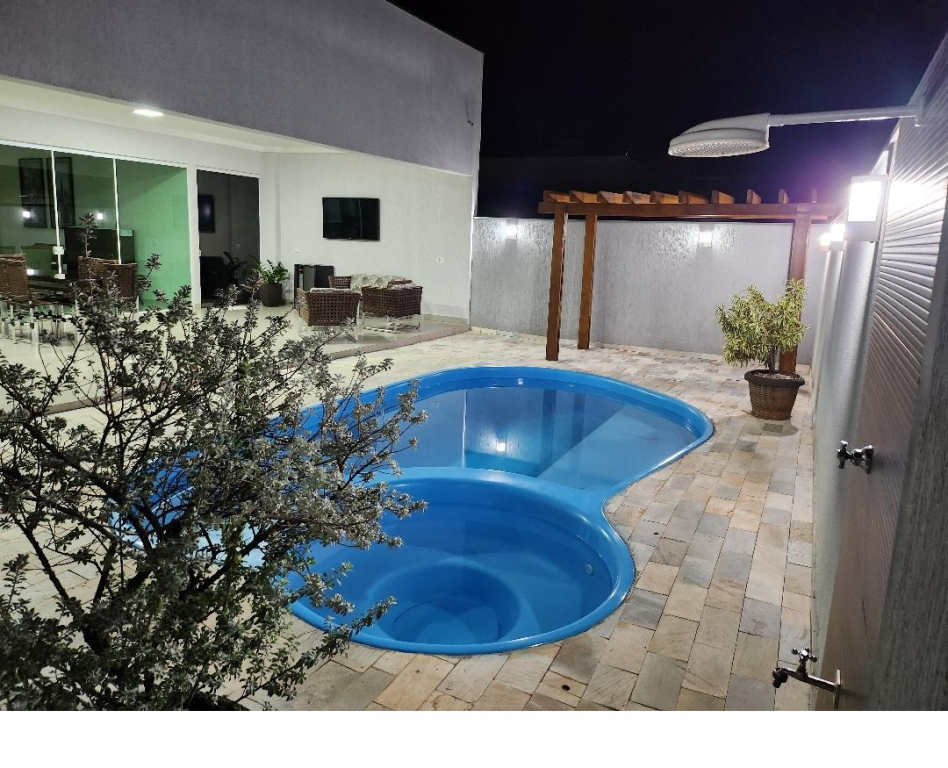 Residência para  Venda em Umuarama pela Delta