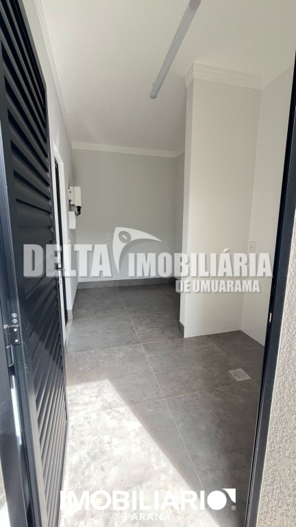 Residência para  Venda em Umuarama pela Delta