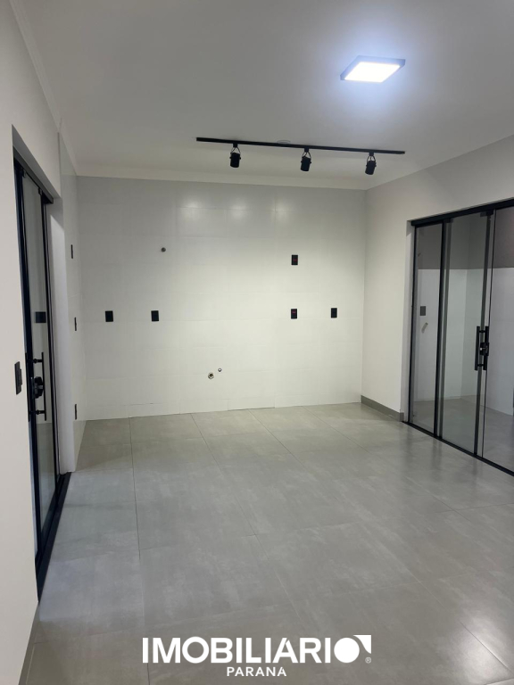 Residência para  Venda em Umuarama pela Delta