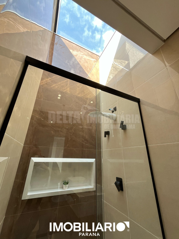 Residência para  Venda em Umuarama pela Delta