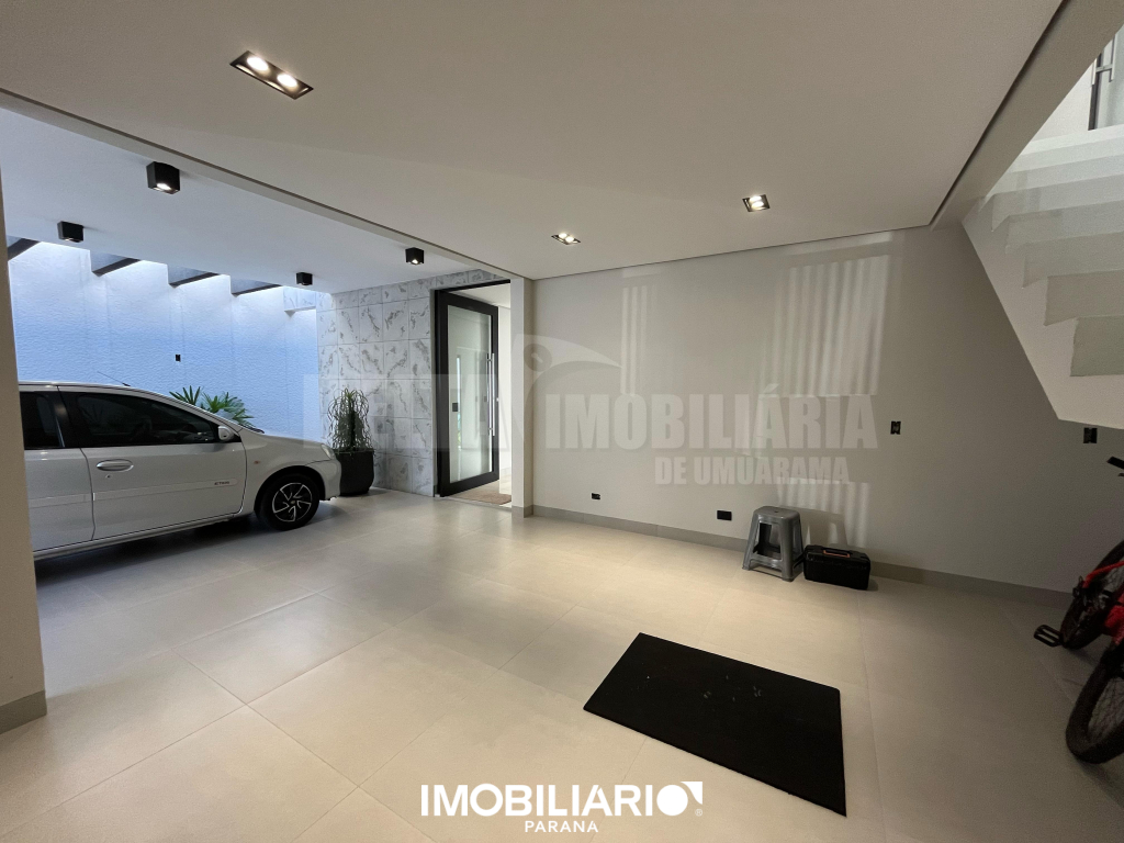 Garagem para 3 veículos (2 paralelos e 1 em diagonal)