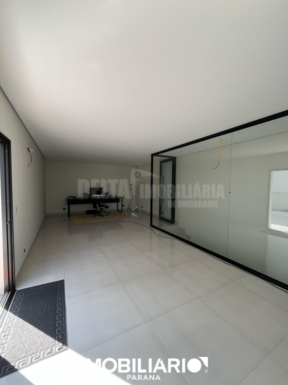 Dimensão do piso superior - Amplo espaço para escritório, comercial ou Área de Lazer