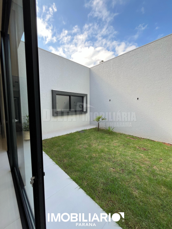 Pátio 1 - Entre Living (Sala de Jantar+TV) e Cozinha