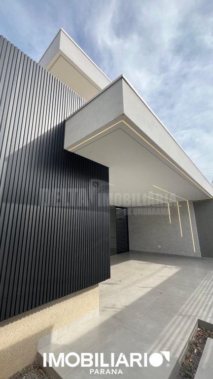 Residência para  Venda em Umuarama pela Delta