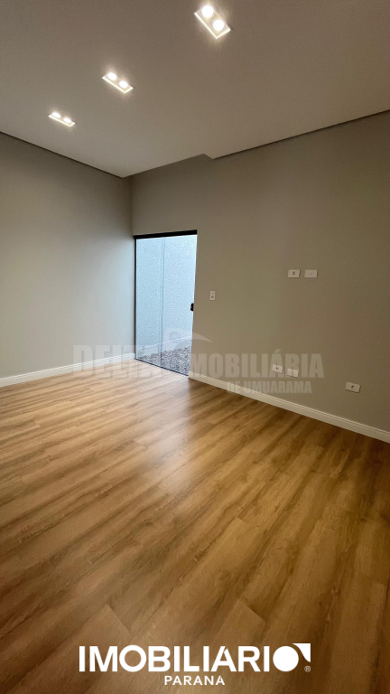 Quarto 1, saída para estendal