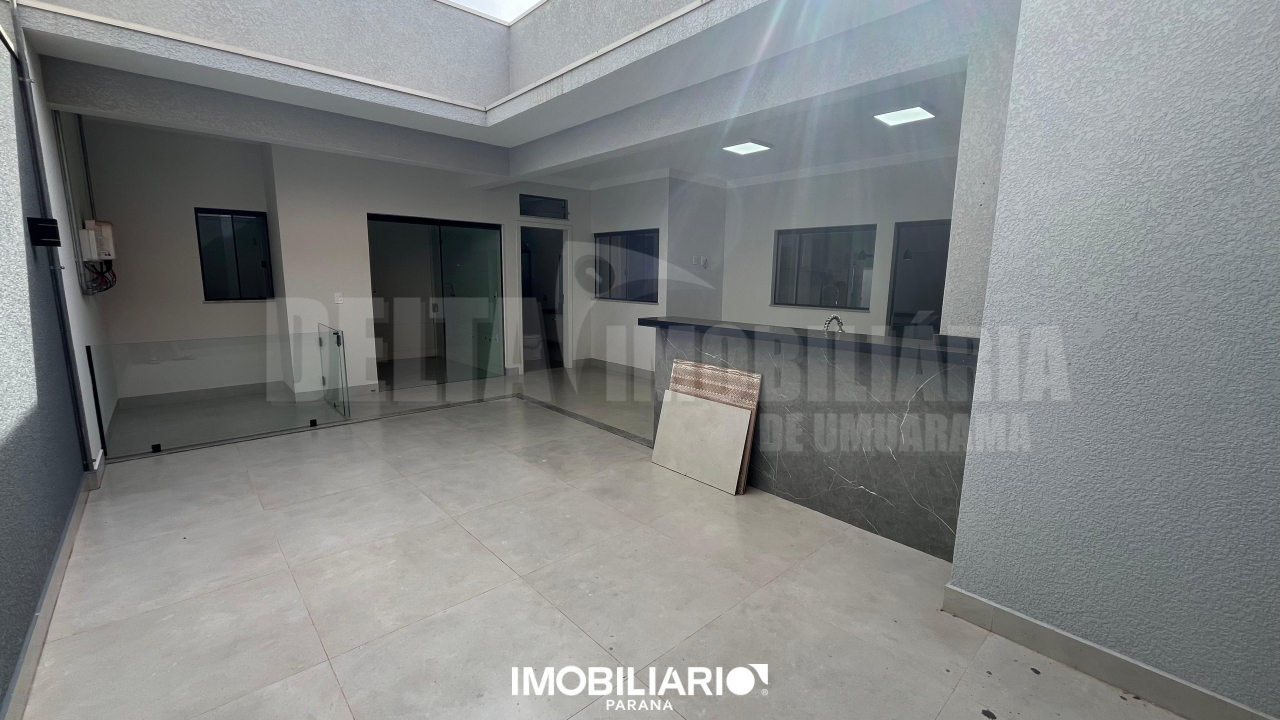 Residência para  Venda em Umuarama pela Delta