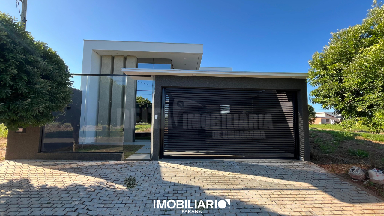 Fachada sob perspectiva externa (rua)