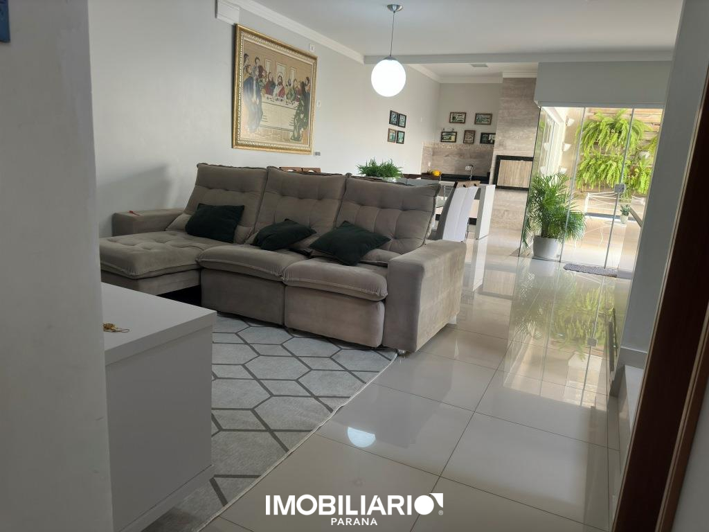 Sobrado para  Venda em Umuarama pela Elisia Neves