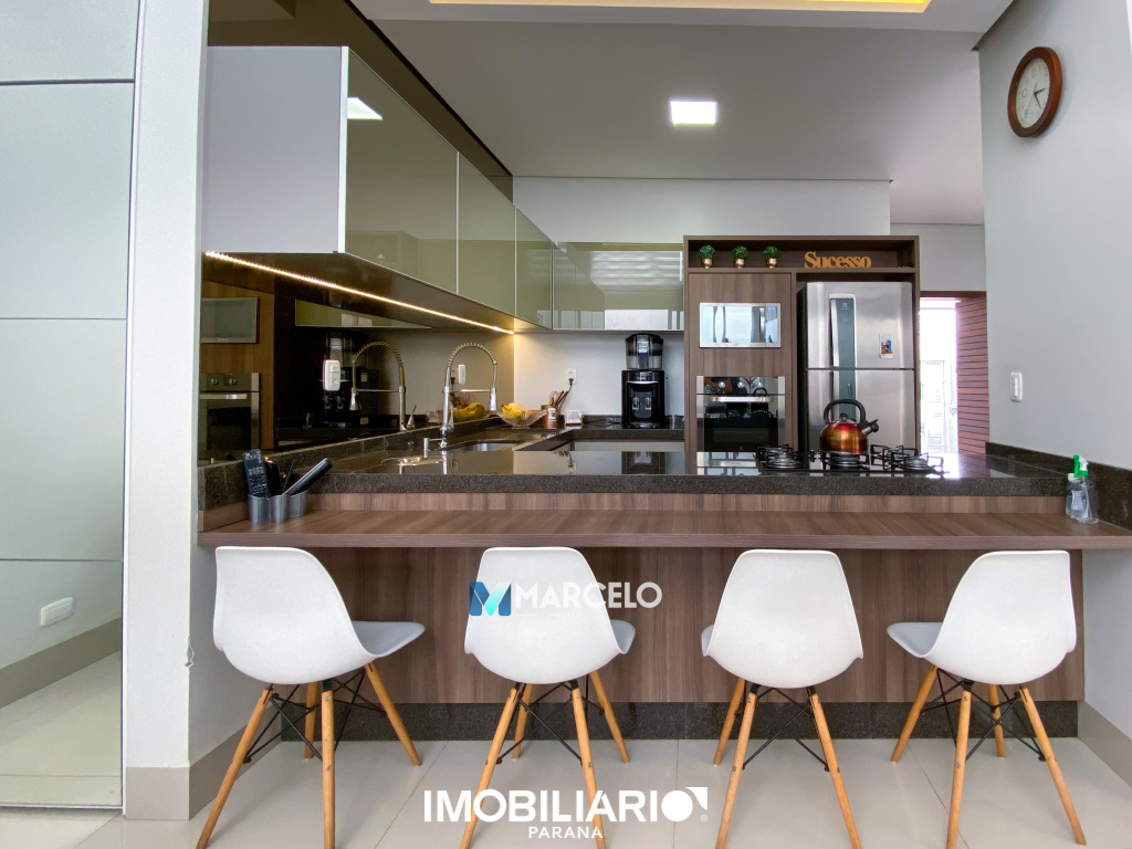 Sobrado para  Venda em Umuarama pela Marcelo