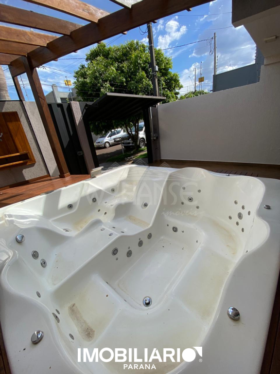 Residência para  Venda em Campo Mourão pela W. Hanse Imóveis