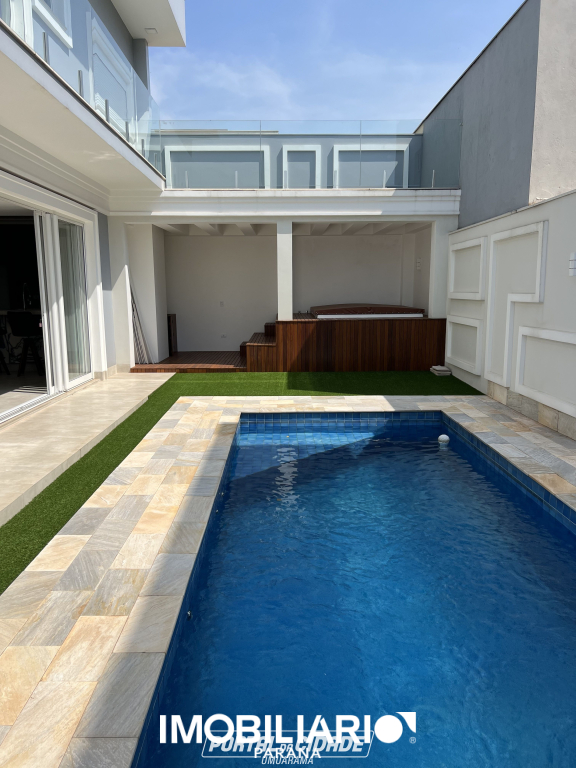 Sobrado para  Venda em Umuarama pela Pizzaia