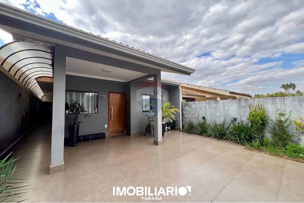 Casa Em Condomínio para  Venda em Umuarama pela Remax Majob