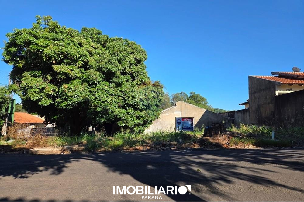 Terreno para  Venda em Umuarama pela Remax Majob