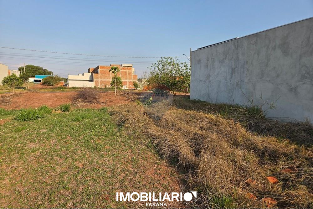 Terreno para  Venda em Umuarama pela Remax Majob