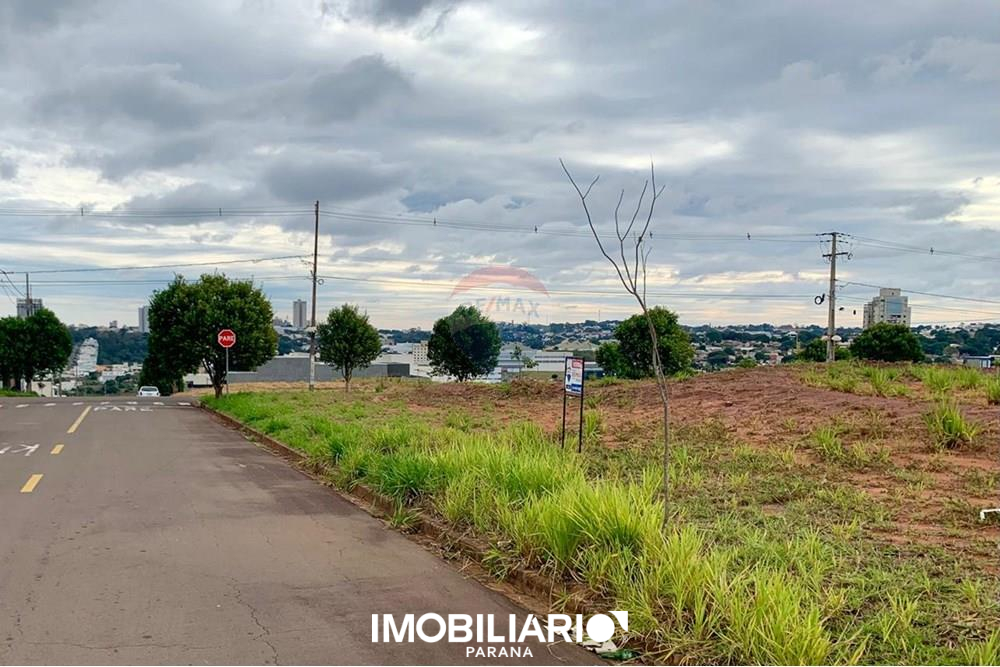 Terreno Comercial para  Venda em Umuarama pela Remax Majob