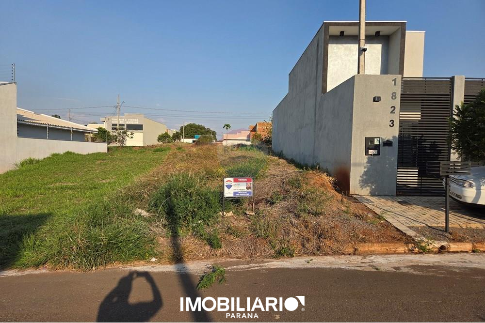 Terreno para  Venda em Umuarama pela Remax Majob