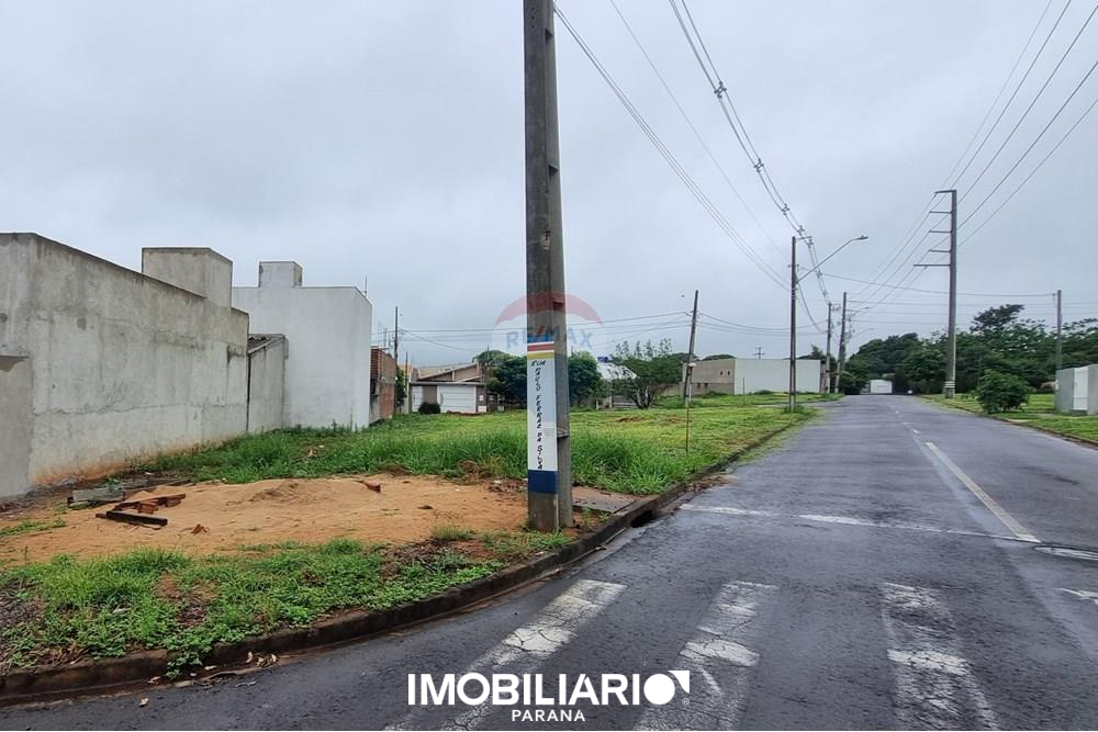 Terreno para  Venda em Umuarama pela Remax Majob