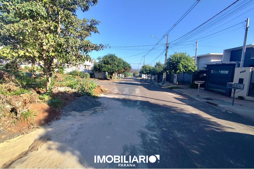 Terreno para  Venda em Umuarama pela Remax Majob