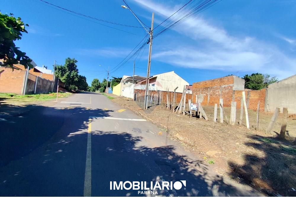 Terreno para  Venda em Umuarama pela Remax Majob