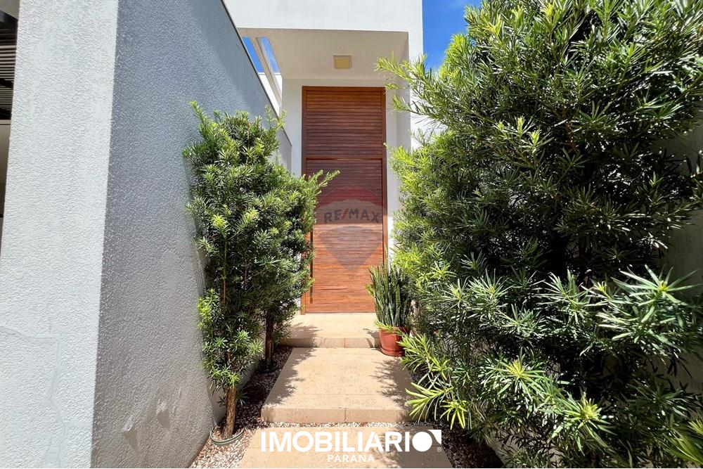 Casa Em Condomínio para  Venda em Umuarama pela Remax Majob