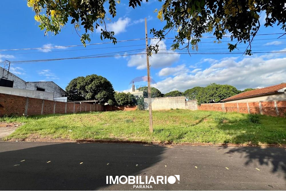 Terreno Comercial para  Venda em Umuarama pela Remax Majob