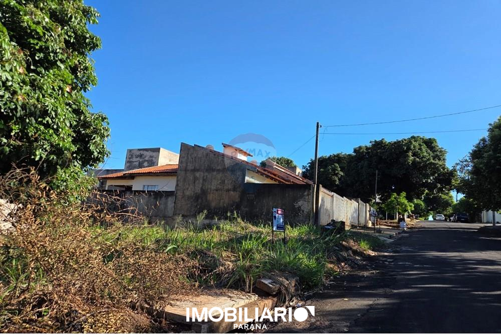 Terreno para  Venda em Umuarama pela Remax Majob