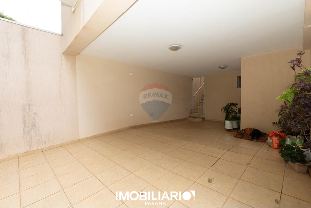 Sobrado para  Venda em Umuarama pela Remax Majob