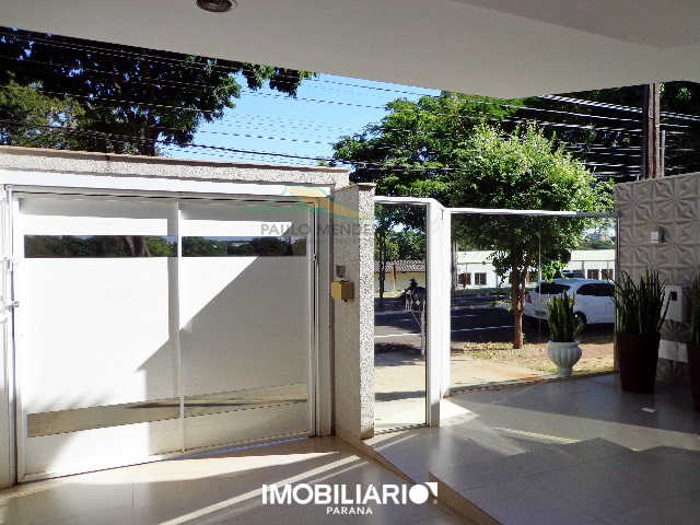 Sobrado para  Venda em Umuarama pela Paulo Mendes