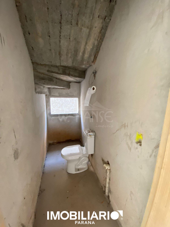 Sobrado para  Venda em Campo Mourão pela W. Hanse Imóveis