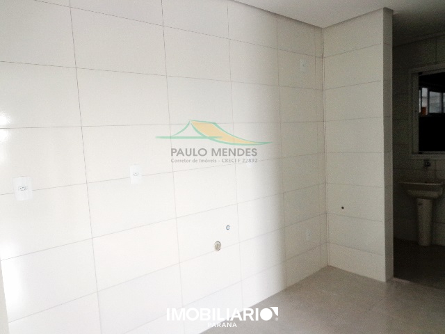 1 SUÍTE MAIS 2 QUARTOS