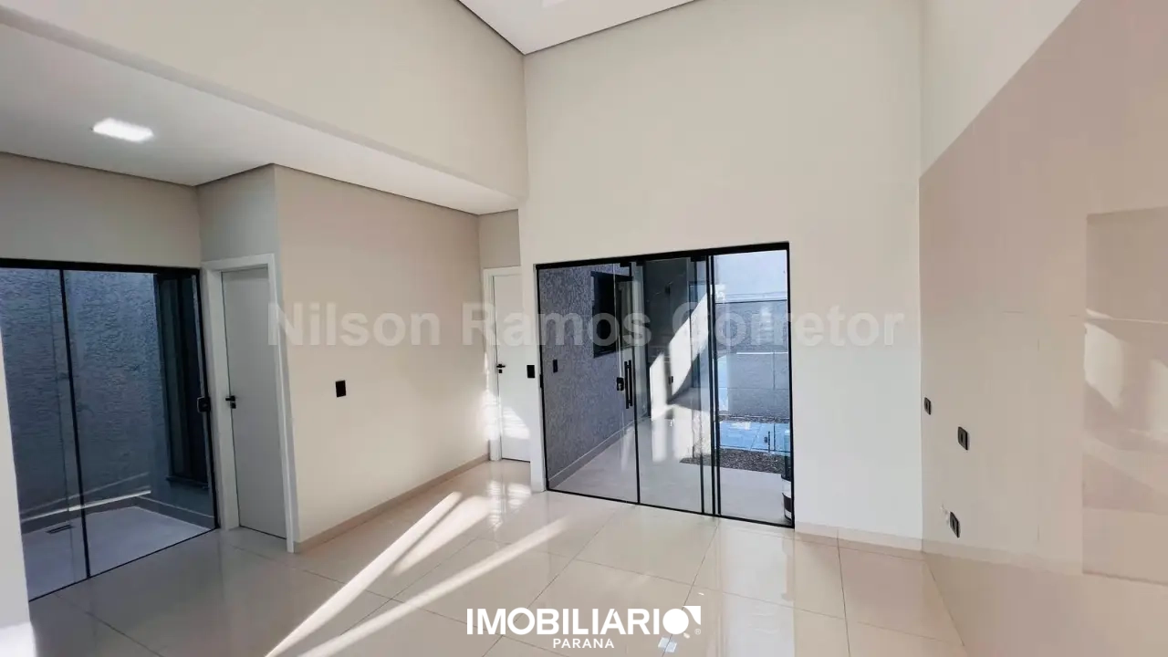 Residência para  Venda em Umuarama pela Nilson Ramos corretor de imóveis