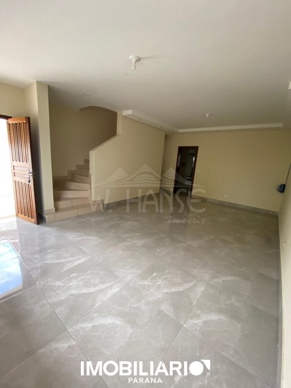 Sobrado para  Venda em Campo Mourão pela W. Hanse Imóveis