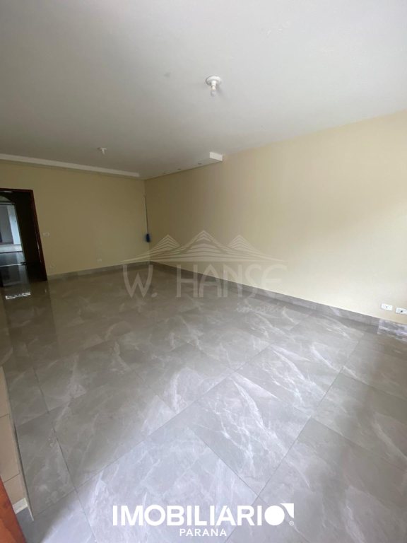 Sobrado para  Venda em Campo Mourão pela W. Hanse Imóveis