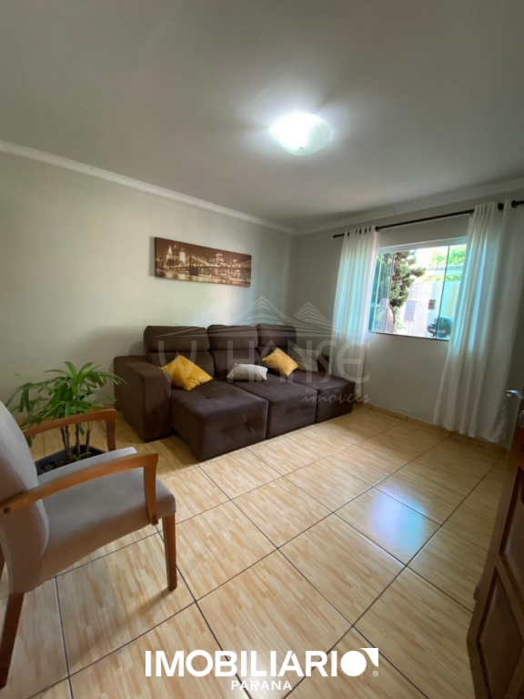 Sobrado para  Venda em Campo Mourão pela W. Hanse Imóveis