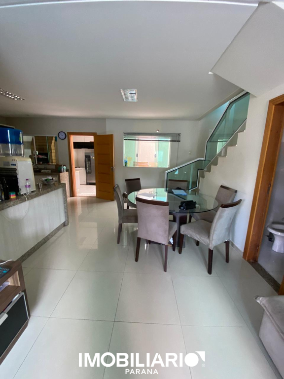 Residência para  Venda em Umuarama pela Caetano & Otávio