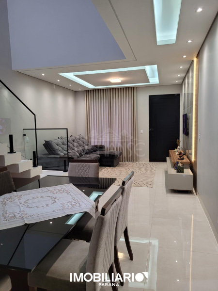 Sobrado para  Venda em Campo Mourão pela W. Hanse Imóveis